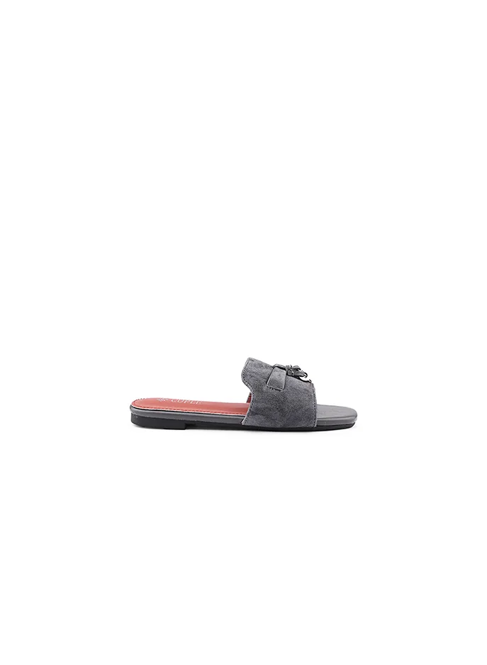 Cuple Girls Flat Slides
